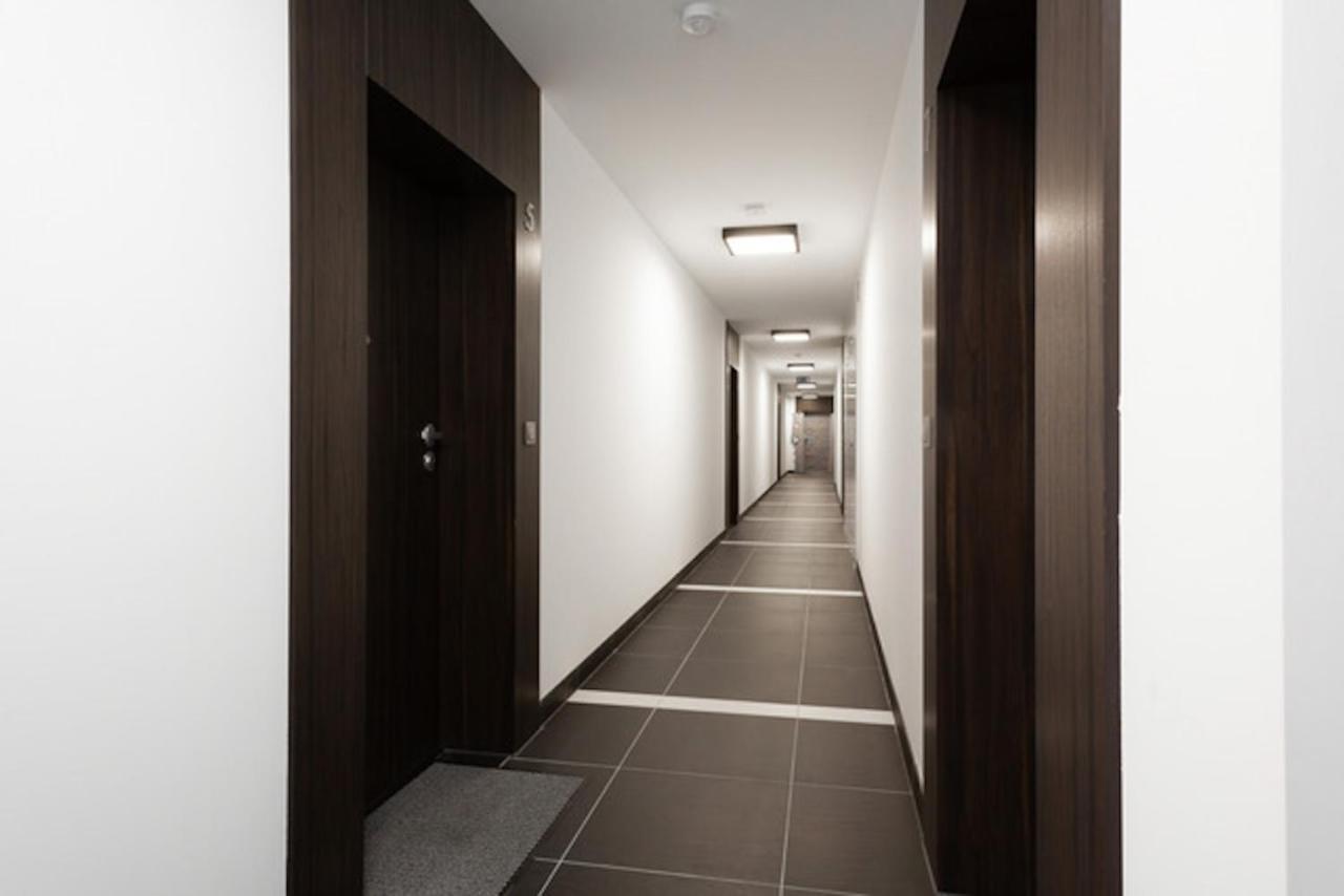 Golden - Big In Luxury Building Near Metro Station-grzybowska 85-5 Apartment