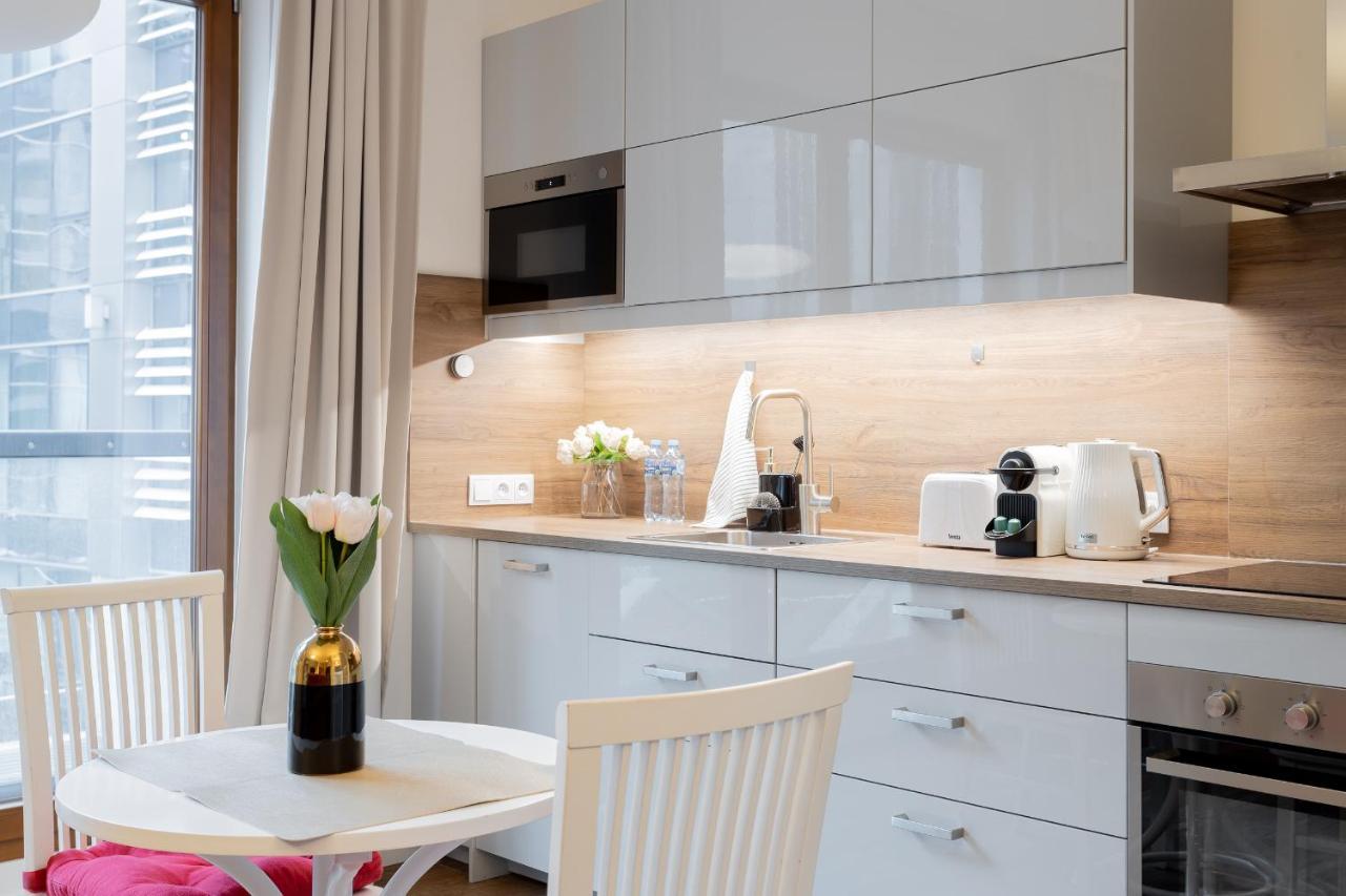 Golden - Big In Luxury Building Near Metro Station-grzybowska 85-5 Apartment Warschau